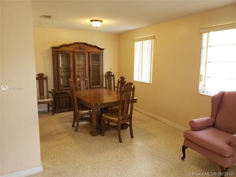 4140 E 9th Ct, Hialeah, FL 33013 photo 2