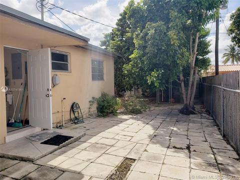 4140 E 9th Ct, Hialeah, FL 33013 photo 15