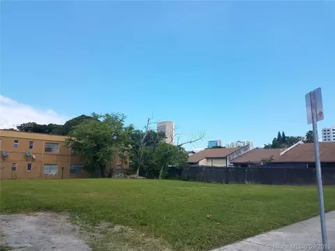 645 NW 5th Ave, Miami, FL 33136 photo 5
