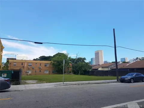 645 NW 5th Ave, Miami, FL 33136 photo 3