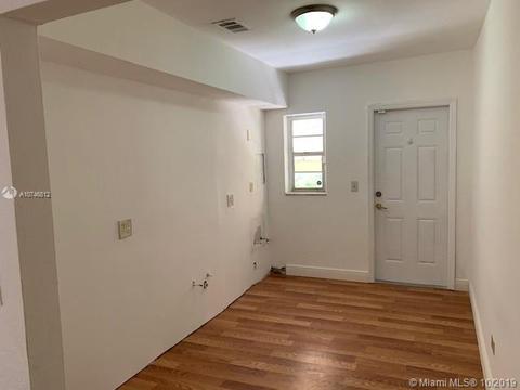 682 E 32nd St, Hialeah, FL 33013 photo 7