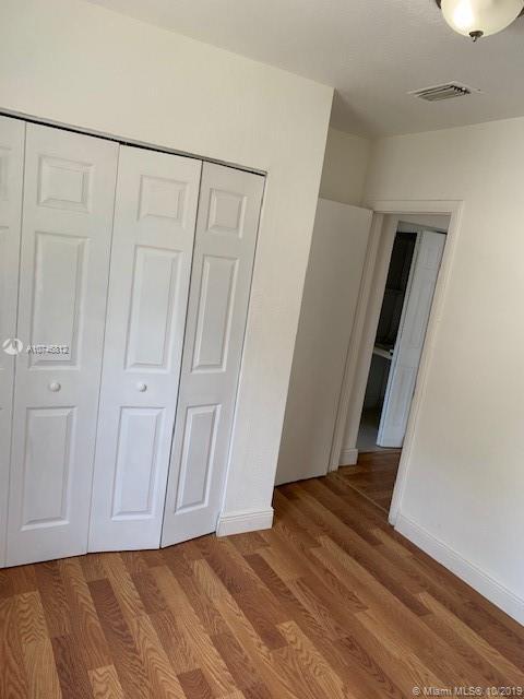 682 E 32nd St, Hialeah, FL 33013 photo 10