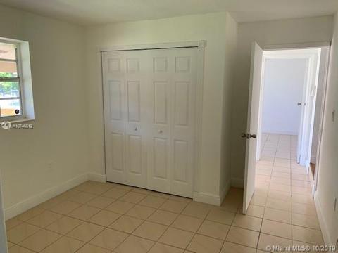 682 E 32nd St, Hialeah, FL 33013 photo 13