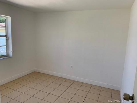 682 E 32nd St, Hialeah, FL 33013 photo 11