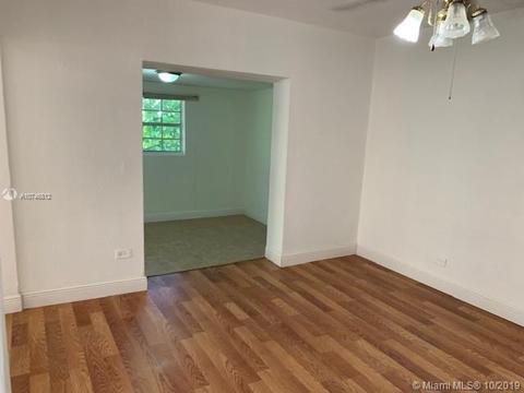 682 E 32nd St, Hialeah, FL 33013 photo 5