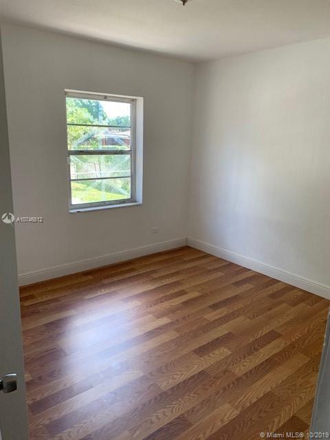 682 E 32nd St, Hialeah, FL 33013 photo 9