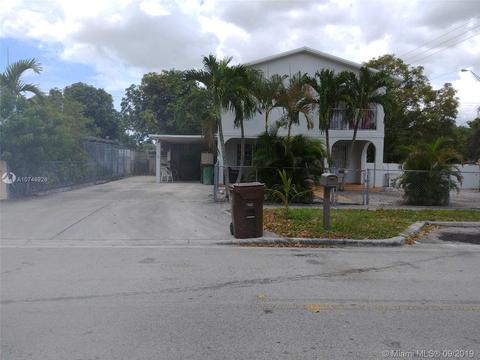 906 E 20th St, Hialeah, FL 33013 photo 1