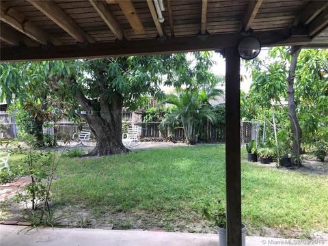 4802 E 9th Ct, Hialeah, FL 33013 photo 17