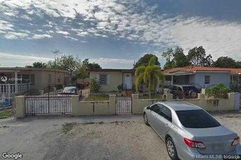 242 E 45th St, Hialeah, FL 33013 photo 1