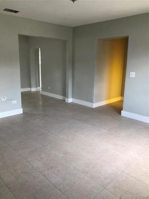 70 E 54th St, Hialeah, FL 33013 photo 9