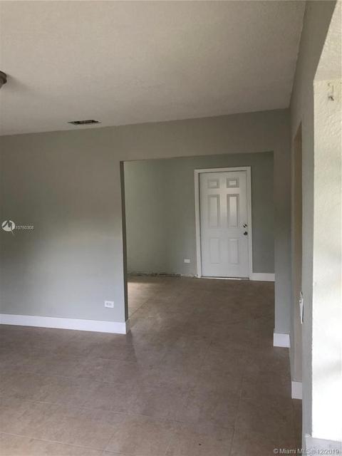 70 E 54th St, Hialeah, FL 33013 photo 8