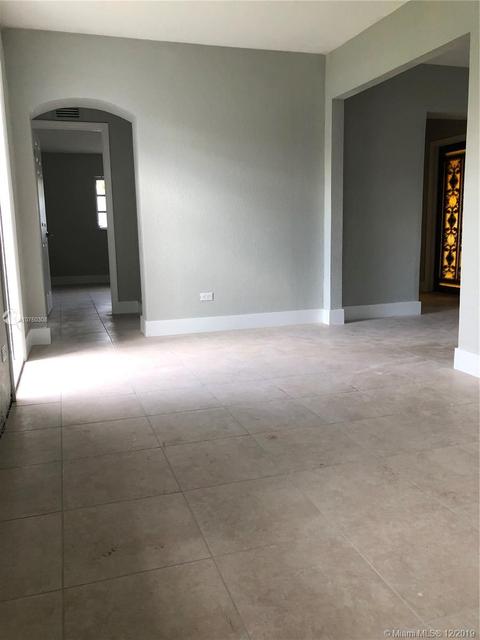 70 E 54th St, Hialeah, FL 33013 photo 11