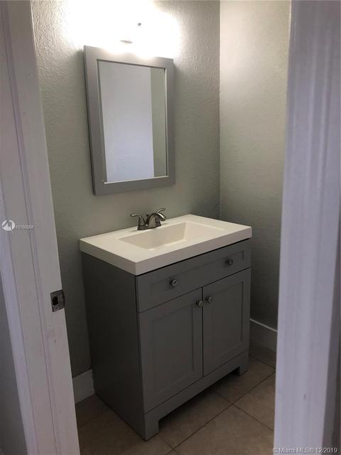 70 E 54th St, Hialeah, FL 33013 photo 16