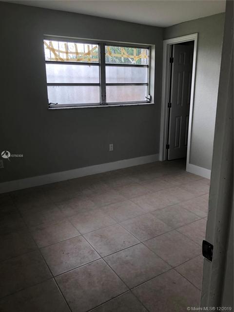 70 E 54th St, Hialeah, FL 33013 photo 13