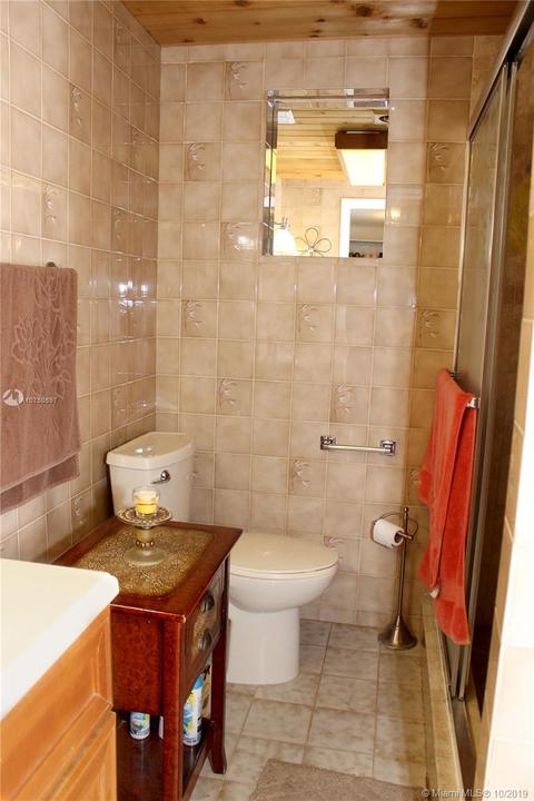 649 E 31st St, Hialeah, FL 33013 photo 20