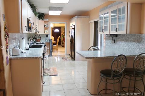 649 E 31st St, Hialeah, FL 33013 photo 5