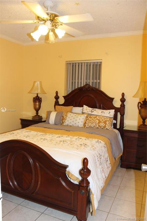649 E 31st St, Hialeah, FL 33013 photo 11