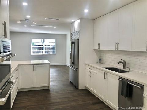 14310 Leaning Pine Dr, Miami Lakes, FL 33014 photo 9