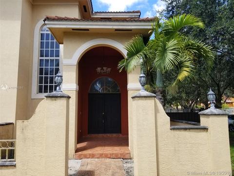 16924 NW 77th Path, Miami Lakes, FL 33016 photo 4