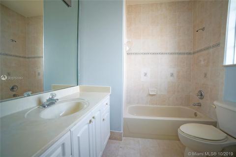 16924 NW 77th Path, Miami Lakes, FL 33016 photo 26