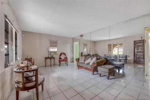 275 E 18th St, Hialeah, FL 33010 photo 4