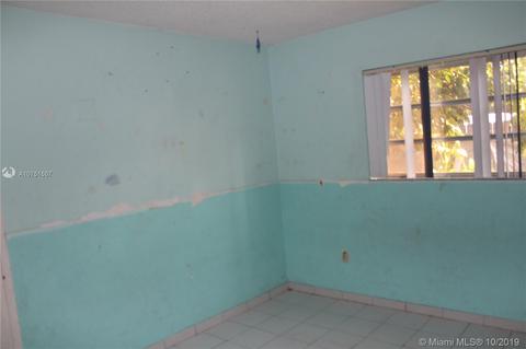 4929 E 8th Ct, Hialeah, FL 33013 photo 7