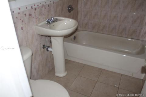 4929 E 8th Ct, Hialeah, FL 33013 photo 6