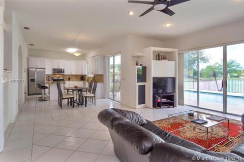 7330 NW 68th Ave, Parkland, FL 33067 photo 13