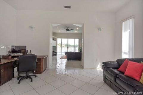 7330 NW 68th Ave, Parkland, FL 33067 photo 10