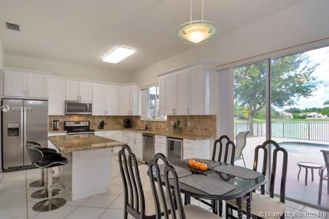 7330 NW 68th Ave, Parkland, FL 33067 photo 17
