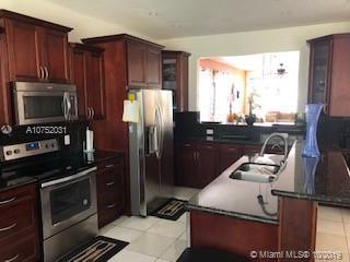 3420 E Greenview Ter E, Margate, FL 33063 photo 5