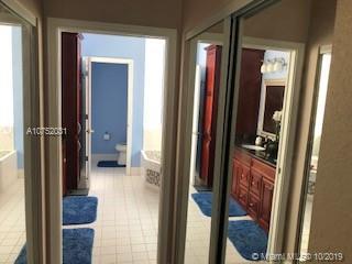 3420 E Greenview Ter E, Margate, FL 33063 photo 10