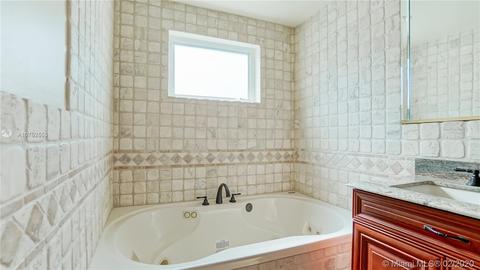 2100 SW 4th Ave, Miami, FL 33129 photo 30