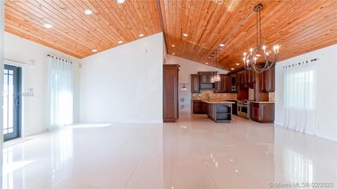 2100 SW 4th Ave, Miami, FL 33129 photo 11