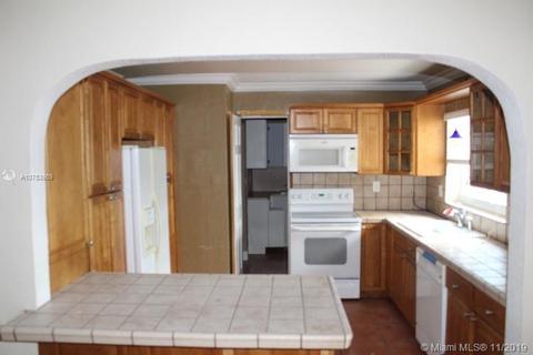 5441 NW 178th Ter, Miami Gardens, FL 33055 photo 4