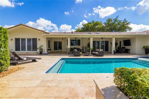 16110 W Prestwick Pl, Miami Lakes, FL 33014 photo 11