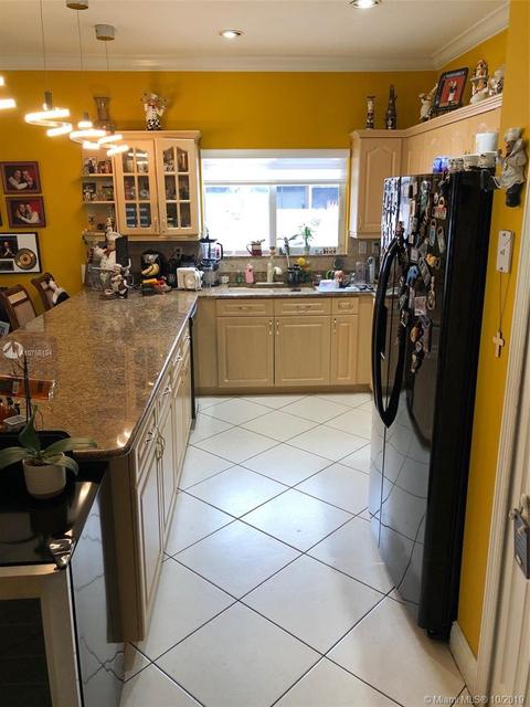 7195 W 4th Ct, Hialeah, FL 33014 photo 11
