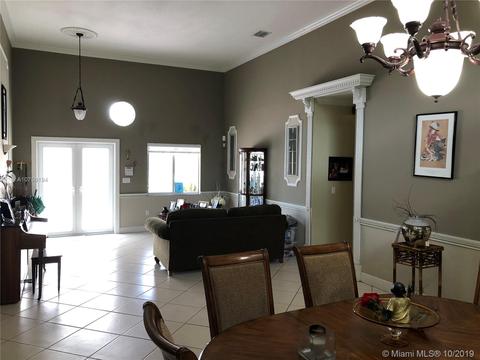 7195 W 4th Ct, Hialeah, FL 33014 photo 4