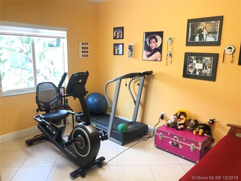 7195 W 4th Ct, Hialeah, FL 33014 photo 8