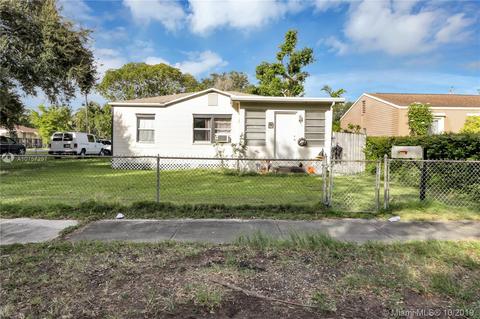 310 Pine Ct, Miami Springs, FL 33166 photo 17