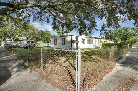 310 Pine Ct, Miami Springs, FL 33166 photo 13