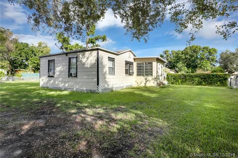 310 Pine Ct, Miami Springs, FL 33166 photo 15