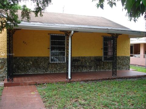 821 NE 2nd Pl, Hialeah, FL 33010 photo 4