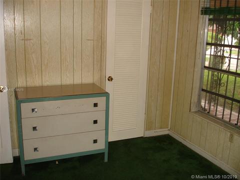 821 NE 2nd Pl, Hialeah, FL 33010 photo 31