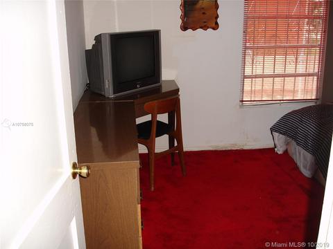 821 NE 2nd Pl, Hialeah, FL 33010 photo 29
