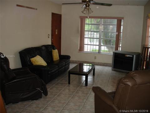 821 NE 2nd Pl, Hialeah, FL 33010 photo 19