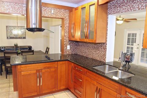 7220 Bamboo St, Miami Lakes, FL 33014 photo 40