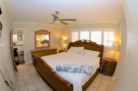 7220 Bamboo St, Miami Lakes, FL 33014 photo 15
