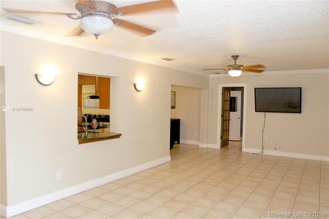 7220 Bamboo St, Miami Lakes, FL 33014 photo 41