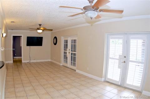 7220 Bamboo St, Miami Lakes, FL 33014 photo 12